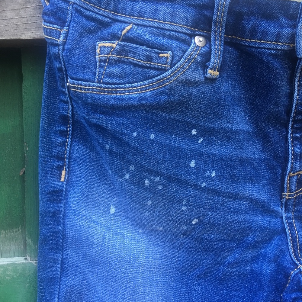 Mossimo Mid-Rise Jeggings with paint splatter - Picture 3 of 5